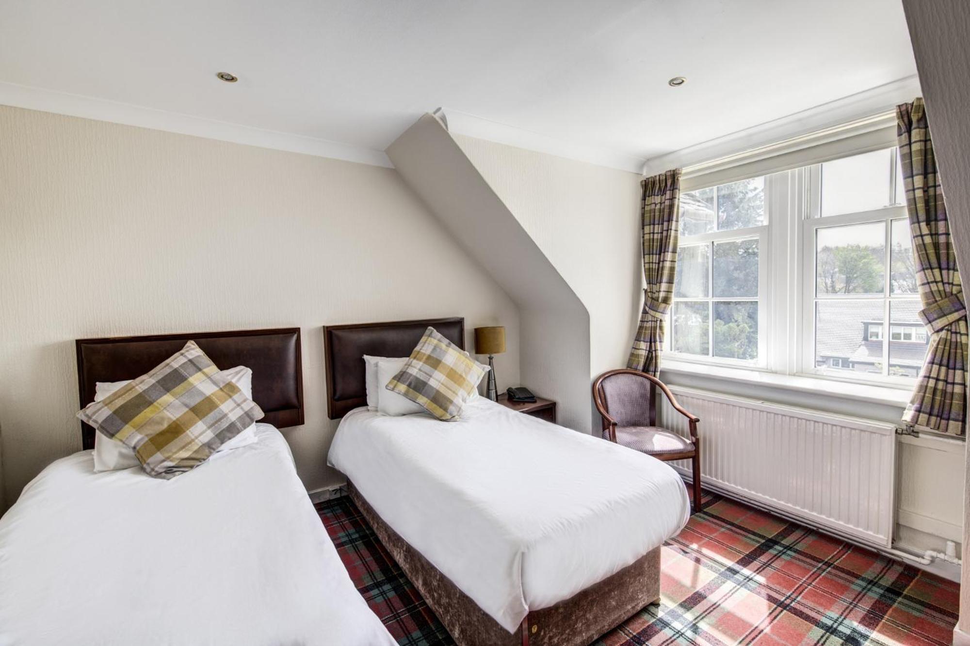 Strathblane Kirkhouse Inn חדר תמונה